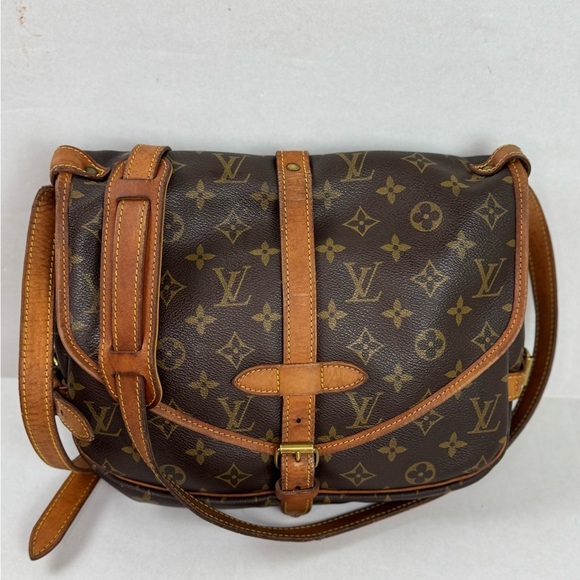 LOUIS VUITTON Monogram Saumur 30 Brown Crossbody shoulder bag. - Picture 1 of 15